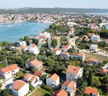 ZADAR, SUKOŠAN - Građevinsko zemljište s investicijskim potencijalom - cover