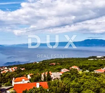 KOSTRENA - Građevinsko zemljište s otvorenim pogledom na more - cover