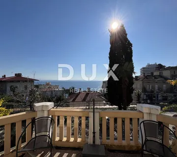 OPATIJA, CENTAR – Stan s pogledom i parkingom u povijesnoj vili - cover