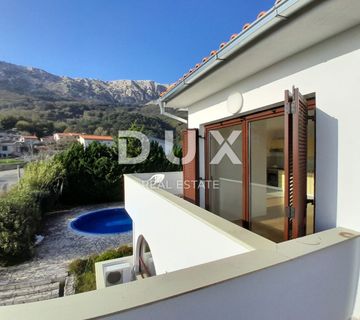 OTOK KRK, BAŠKA - Dvosobni apartman s pogledom na more i bazenom - cover