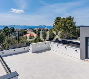 ZADAR, PETRČANE - Luksuzno namješten penthouse s pogledom na more - cover