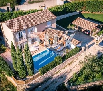 ISTRA, SVETVIČENAT - Luksuzna villa sa bazenom - cover