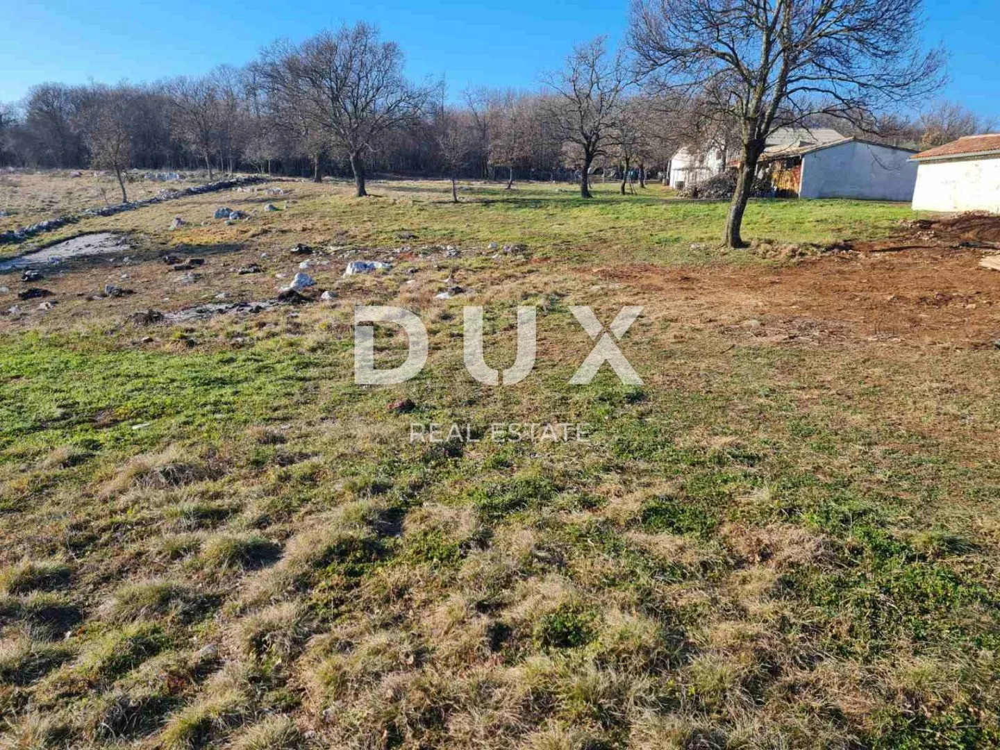 ISTRA, GLAVANI - Građevinsko zemljište na top lokaciji - BLIZINA MORA!! - cover