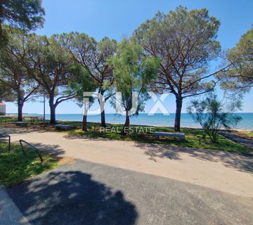 UMAG - Stan blizu mora - cover