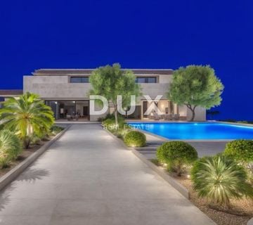 ZADAR, ZATON - Vila u novogradnji s unutarnjim i vanjskim bazenom  - cover