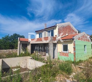OTOK KRK, šire područje grada Krka - Kuća s bazenom u roh-bau fazi - cover
