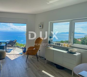 OPATIJA, POBRI - penthouse iznad centra Opatije s garažom, panoramski pogled na more - cover