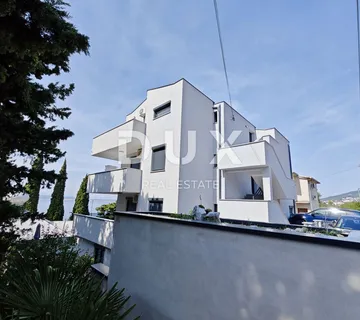 CRIKVENICA - Vila na odličnoj lokaciji! - cover