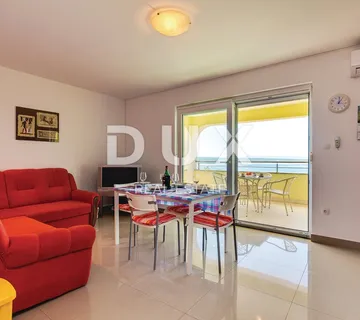 CRIKVENICA - 3S+DB s parkingom i balkonom s pogledom na more - cover