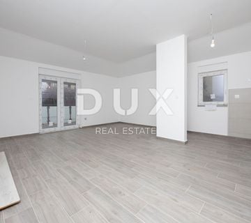 PRIMOŠTEN, DOLAC - SNIŽENO! Atraktivan apartman blizu mora - cover