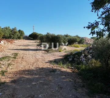 OTOK KRK, GRAD KRK - Zemljište za gradnju 754 m2 blizu mora - cover