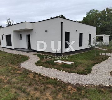 ISTRA, KRŠAN - Moderna prizemnica s bazenom u prirodi 111 m2 - cover