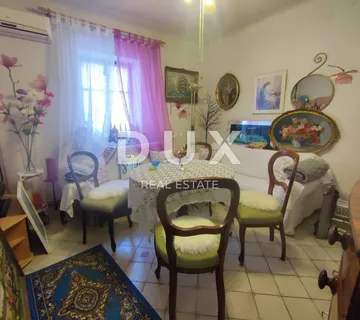 ISTRA, PULA - Kuća u centru grada - cover