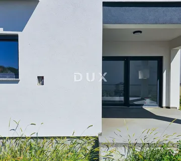 OTOK RAB, BANJOL - Stan u prizemlju s okućnicom i 2 parkirna mjesta, SAMO 100 m od mora! - cover