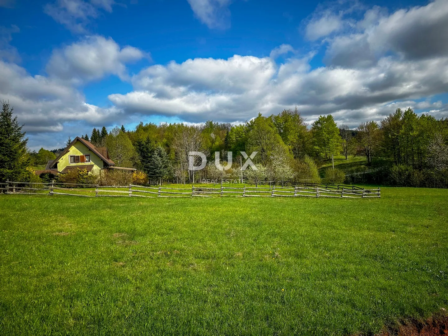 RAVNA GORA, STARI LAZ – građevinsko zemljište 1.204 m² za izgradnju dvije kuće za odmor s bazenom - cover