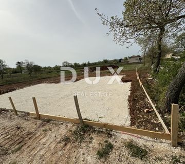 ISTRA, SVETVINČENAT - Građevinsko zemljište s dozvolom, zadnje u građevinskoj zoni - cover