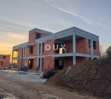 ZADAR, PRIVLAKA - EKSKLUZIVNO U DUX-U! Moderan stan s vrtom! Novogradnja! S2 - cover