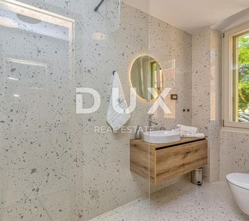 ISTRA, VRSAR - Šarmantna apartmanska kuća u centru Vrsara - cover
