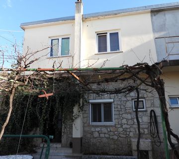 CRIKVENICA - stan 1. kat 200 m2 s panoramskim pogledom na more + okoliš 250 m2 - cover