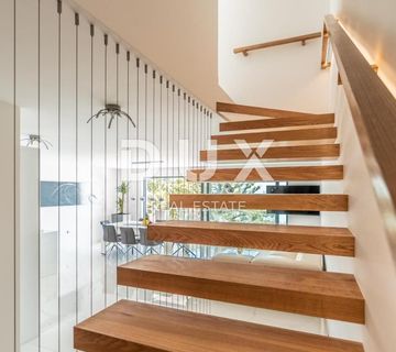 OPATiJA, POBRI- villa 500m2 s panoramskim pogledom na more i bazenom na krovu + okoliš 800m2 - cover