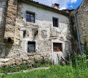 ISTRA, HUM - Kamena kuća za adaptaciju - cover