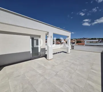 ZADAR, PLOVANIJA - Predivan penthouse u novogradnji - cover