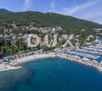 OPATIJA, IČIĆI - građevinsko zemljište s pogledom samo 300 metara od plaže na mirnoj lokaciji - cover