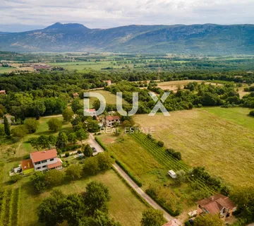 ISTRA, LABIN - Komforno građevinsko zemljište, 2 građevinske dozvole - cover