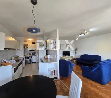 ISTRA, PULA - Prostrani stan na traženoj lokaciji!  - cover