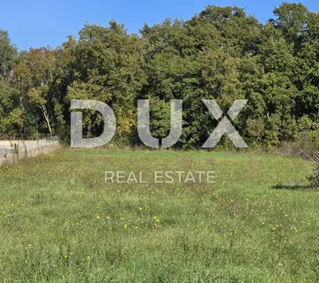 ISTRA, ROVINJ, OKOLICA - Građevinsko zemljište površine 2100 m2 - cover