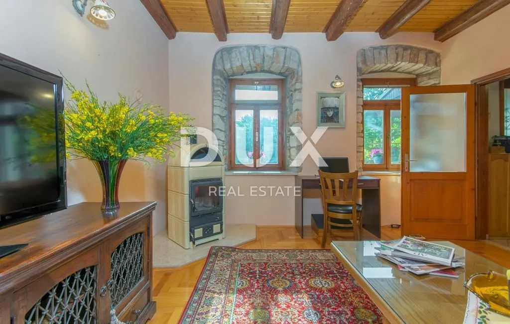 ISTRA, LIŽNJAN - Kamena kuća u Šišanu s bazenom, garažom i velikom okućnicom - cover