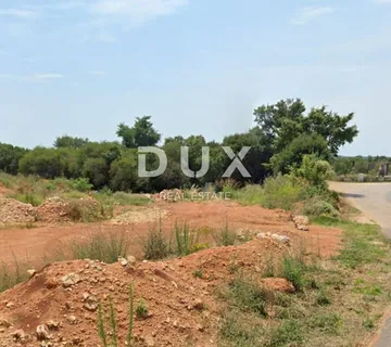 ISTRA, LOBORIKA - Građevinsko zemljište! - cover