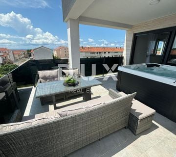 ZADAR, PRIVLAKA - Penthouse na 130m od mora - cover
