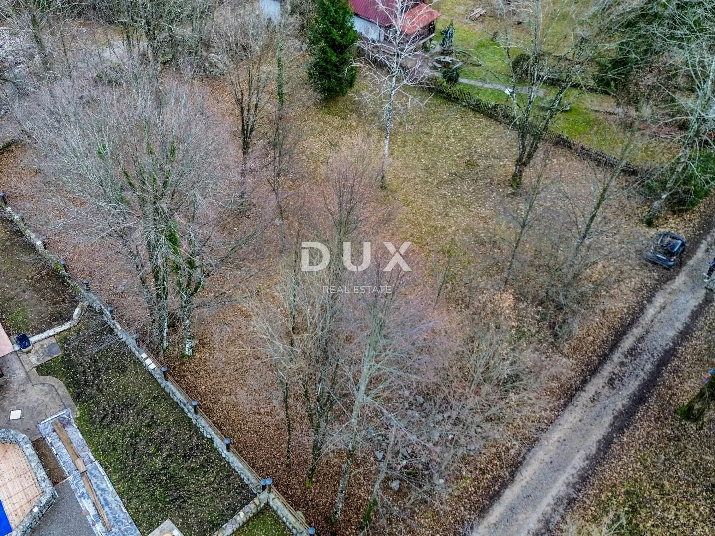 OPATIJA, ZVONEĆA – zadnje građevinsko zemljište u šumi kao iz bajke, šumska idila samo 6km do Opatije i mora - cover