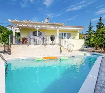 OPATIJA, POBRI - samostojeća kuća 170m2 s pogledom na more i bazenom + okoliš 700m2 - cover