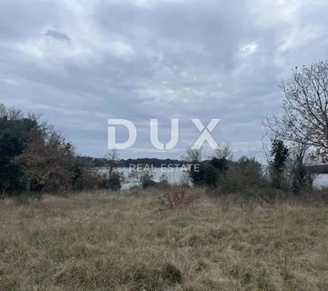 ISTRA,VRSAR - Poljoprivredno zemljište prvi red do mora - cover