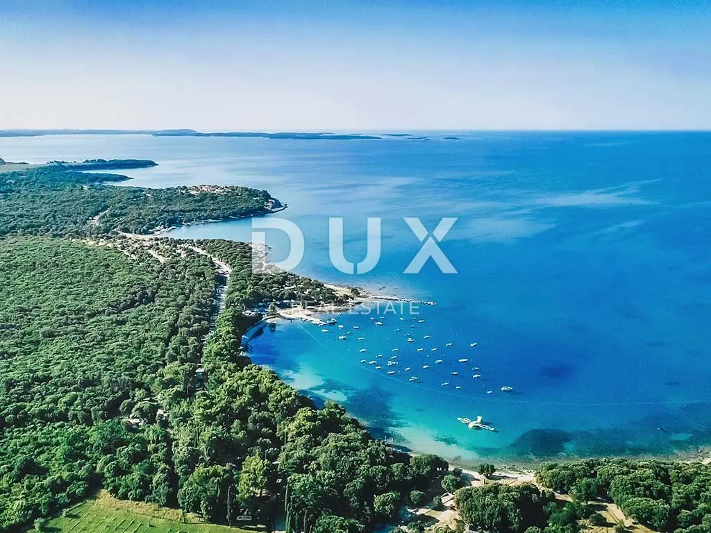 ISTRA, BALE Poljoprivredno zemljište s pogledom na more - cover