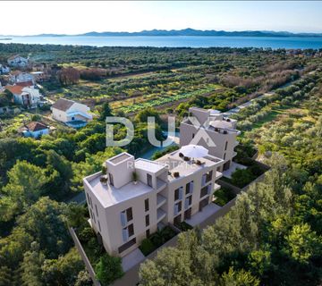 PETRČANE - Luksuzni dvosoban stan 89m² - Pogled na more! - cover