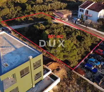 ZADAR, PLOČA - Građevinsko zemljište s pogledom na more! - cover