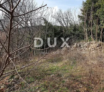 POBRI - MATULJI – građevinsko zemljište površine 1600 m2 za obiteljsku kuću / stambenu zgradu - stanove - cover