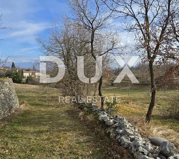 ISTRA, PIĆAN – građevinsko zemljište – 720 m2 građevinskog zemljišta+3500 m2 poljoprivrednog zemljišta - cover