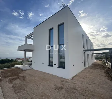 ŠIBENIK, VODICE - Dvojna kuća s bazenom i panoramskim pogledom na more i Vodice - cover