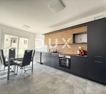 SMOKVICA - Apartman sa zajedničkim bazenom 250m od mora - cover