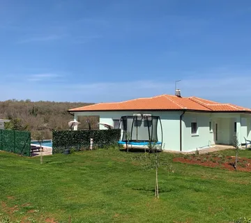 ISTRA, UMAG - Prizemnica s bazenom na mirnoj lokaciji  - cover