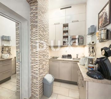 OTOK KRK, BAŠKA - Moderni apartman prvi red do mora! - cover