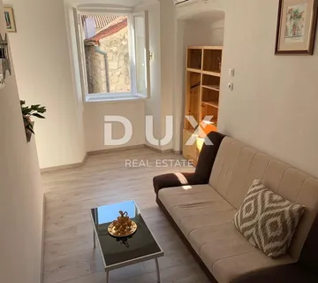 OTOK RAB, CENTAR GRADA RABA- stan u samom centru grada Raba - cover