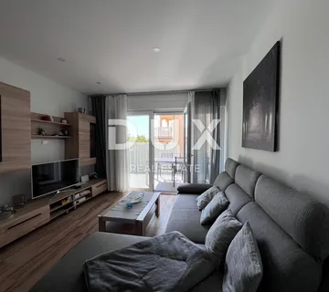 ŠIBENIK, VODICE - Dvojna kuća s dva stana - cover