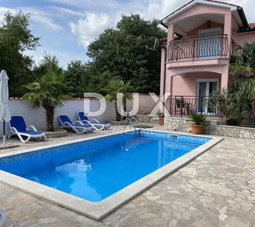 ISTRA, LABIN - Dvije kuće s pripadajućim bazenima - cover