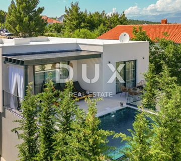 ZADAR, PRIDRAGA - Novoizgrađena vila s bazenom drugi red do mora s prekrasnim pogledom! - cover
