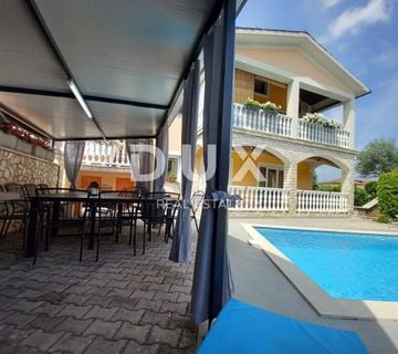 ISTRA, LABIN - Atraktivna apartmanska kuća s bazenom - cover